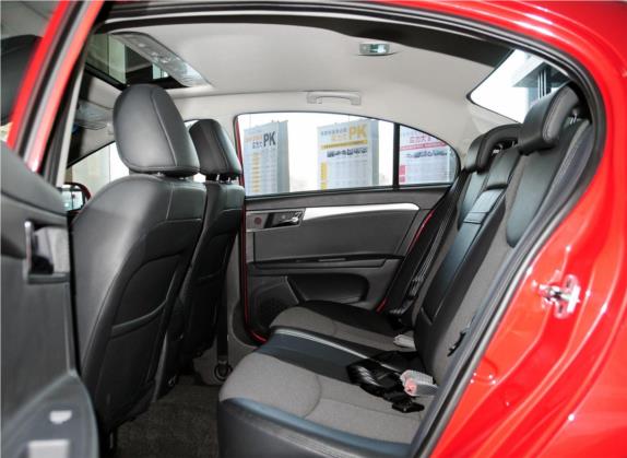 荣威350 2011款 350S 1.5L 自动迅悦版 车厢座椅   后排空间