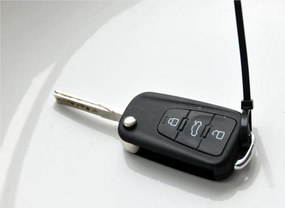 荣威350 2011款 350S 1.5L 自动迅达版 其他细节类   钥匙