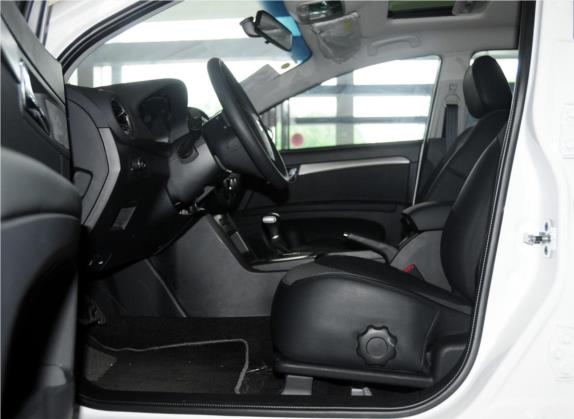 荣威350 2014款 1.5T 自动劲逸版 车厢座椅   前排空间