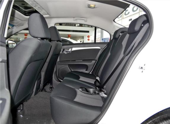 荣威350 2015款 1.5L 自动豪华天窗版 车厢座椅   后排空间