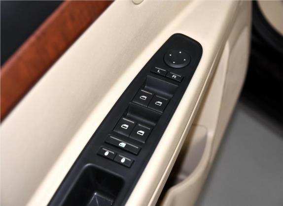 荣威350 2015款 1.5L 自动尊享版 车厢座椅   门窗控制