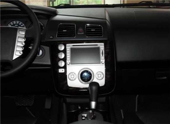 荣威W5 2011款 1.8T 4WD 自动豪域版 中控类   中控台