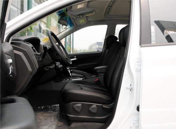 荣威W5 2013款 1.8T 2WD 自动胜域版 车厢座椅   前排空间