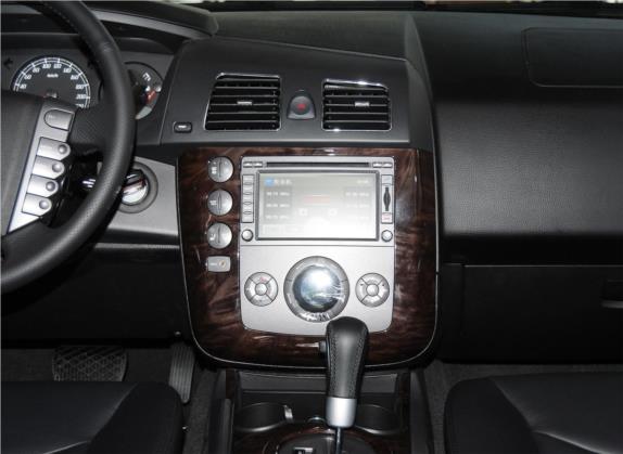 荣威W5 2013款 1.8T 4WD 自动豪域版 中控类   中控台