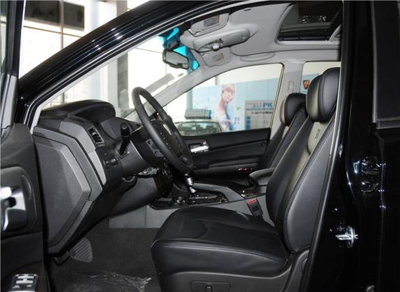 荣威W5 2013款 1.8T 4WD 自动豪域版 车厢座椅   前排空间