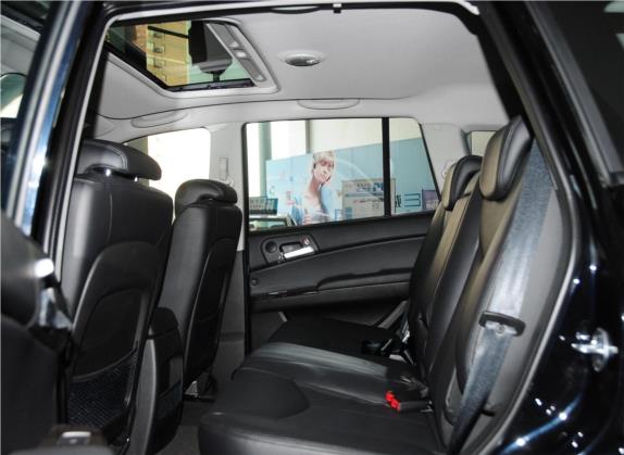 荣威W5 2013款 1.8T 4WD 自动豪域版 车厢座椅   后排空间