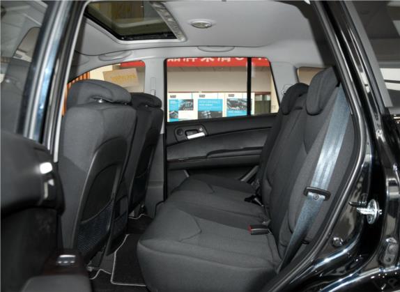 荣威W5 2014款 1.8T 2WD 自动胜域特装版 车厢座椅   后排空间