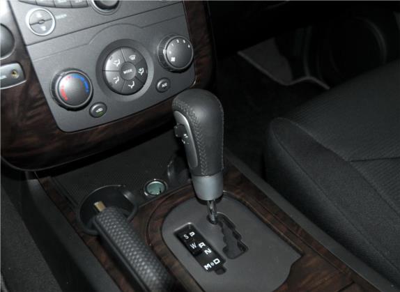 荣威W5 2014款 1.8T 2WD 自动胜域特装版 中控类   挡把