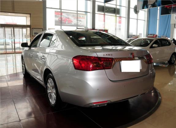 荣威950 2012款 2.0L 典雅版 外观   斜后