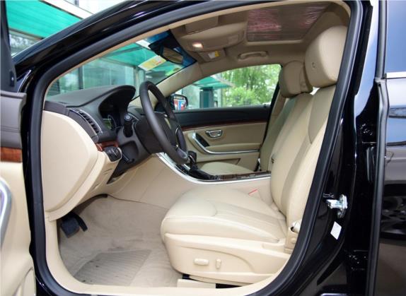 荣威950 2015款 1.8T 精英版 车厢座椅   前排空间