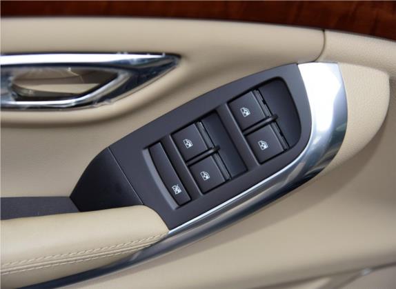荣威950 2015款 1.8T 精英版 车厢座椅   门窗控制