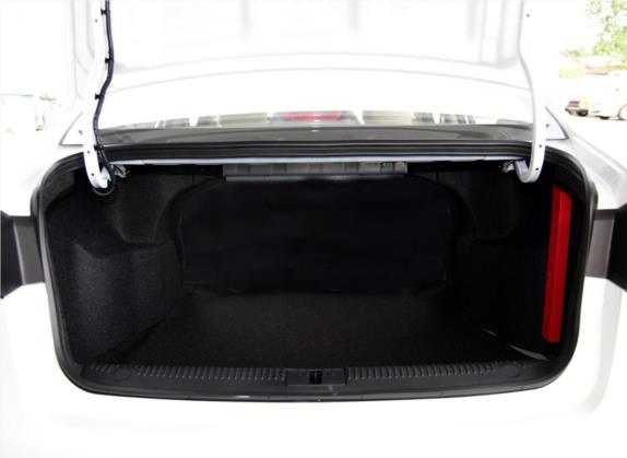 荣威360 2015款 1.5L 自动豪华版 车厢座椅   后备厢