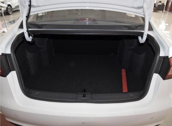 荣威360 2017款 1.5L 自动智屏版 车厢座椅   后备厢