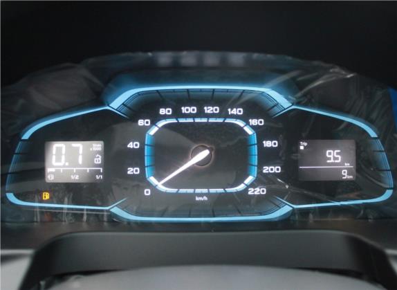 荣威360 2017款 1.5L 手动豪华版 中控类   仪表盘