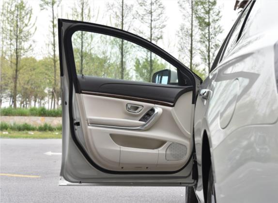 荣威e950 2016款 1.4T 行政尊享版 车厢座椅   前门板