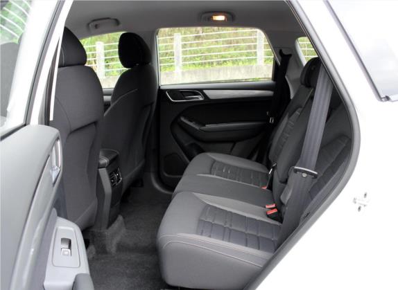 荣威RX5 2016款 改款 20T 两驱手动豪华版 车厢座椅   后排空间