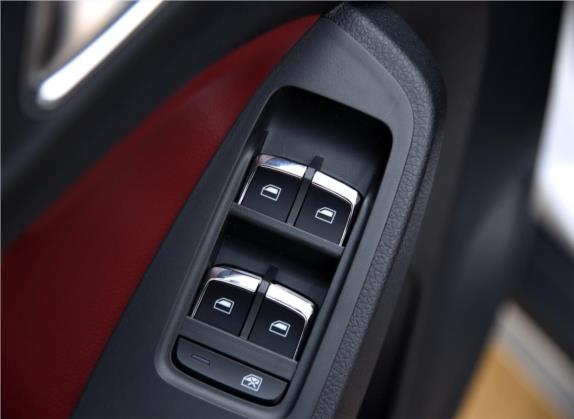 荣威RX5 2017款 20T 两驱自动互联网智尊版 车厢座椅   门窗控制