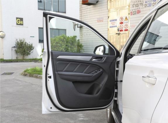 荣威RX5 2018款 20T 两驱自动豪华版 车厢座椅   前门板