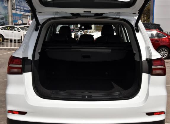 荣威RX5 2018款 30T 两驱自动互联网铂金版 车厢座椅   后备厢