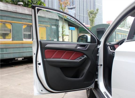 荣威RX5 2018款 30T 四驱自动互联网铂金版 车厢座椅   前门板