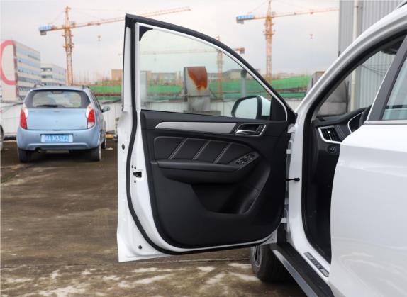 荣威RX5 2019款 20T 两驱自动4G互联铂金版 车厢座椅   前门板