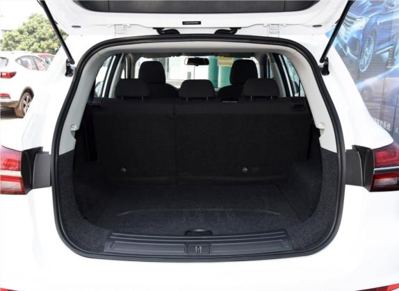 荣威RX5 2020款 20T 手动4G互联超越版 车厢座椅   后备厢