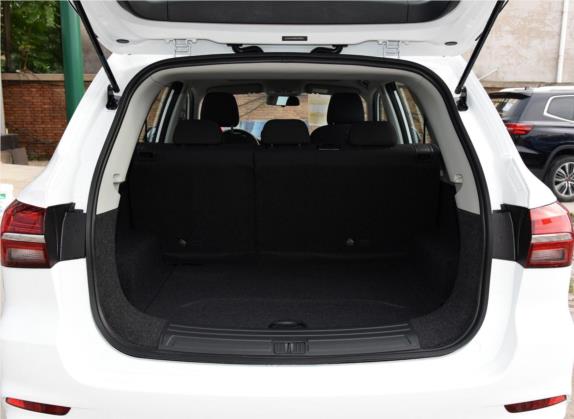 荣威RX5 2020款 20T 自动4G互联超越版 车厢座椅   后备厢