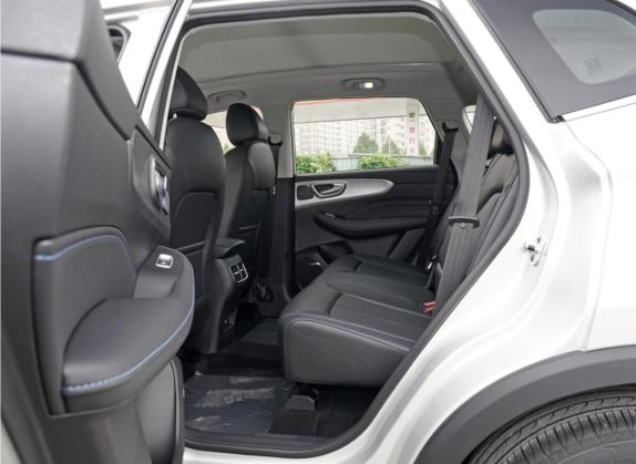 荣威RX5 2020款 PLUS 300TGI 手动Ali国潮豪华版 车厢座椅   后排空间