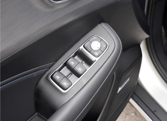 荣威RX5 2020款 PLUS 300TGI 手动Ali国潮豪华版 车厢座椅   门窗控制