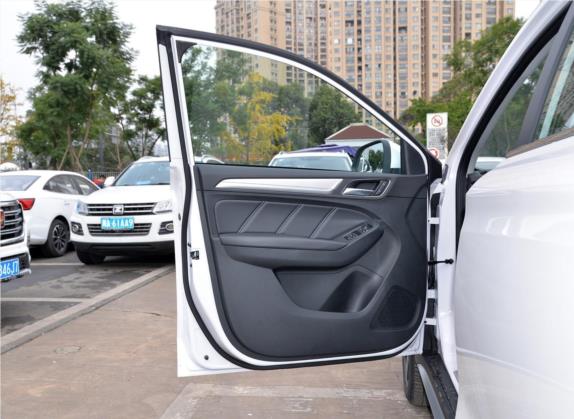 荣威RX5新能源 2019款 eRX5 50T 互联网超越智尊版 车厢座椅   前门板