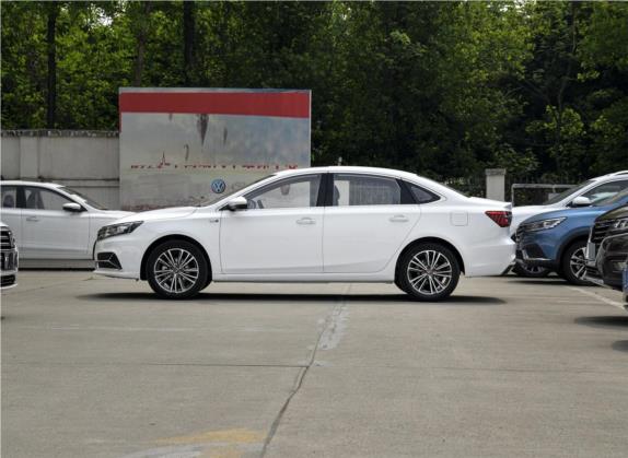 荣威i6 2019款 PLUS 1.6L 手动4G互联旗舰大赞版 外观   正侧