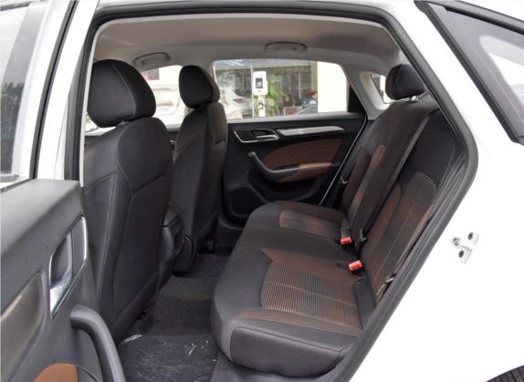 荣威i6 2019款 PLUS 1.6L CVT 4G互联豪华大赞版 车厢座椅   后排空间