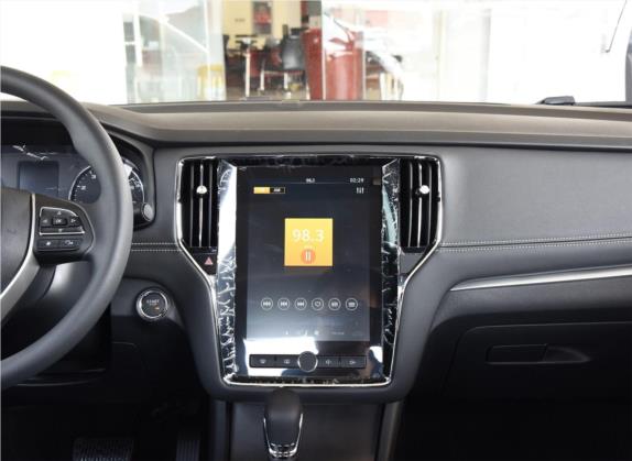 荣威i6 2019款 PLUS 1.6L CVT 4G互联旗舰大赞版 中控类   中控台