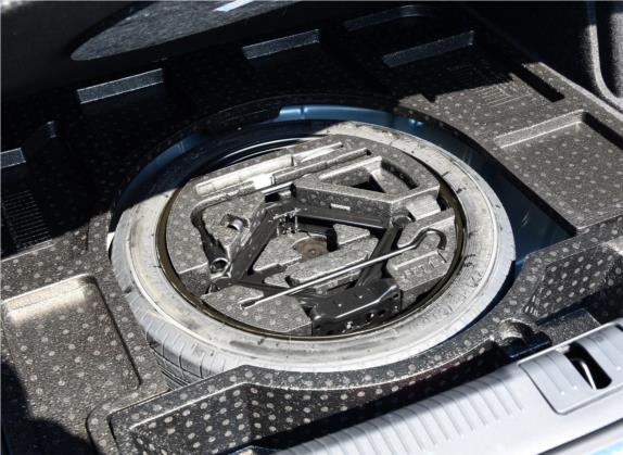 荣威i6 2019款 PLUS 1.6L CVT 4G互联旗舰大赞版 其他细节类   备胎