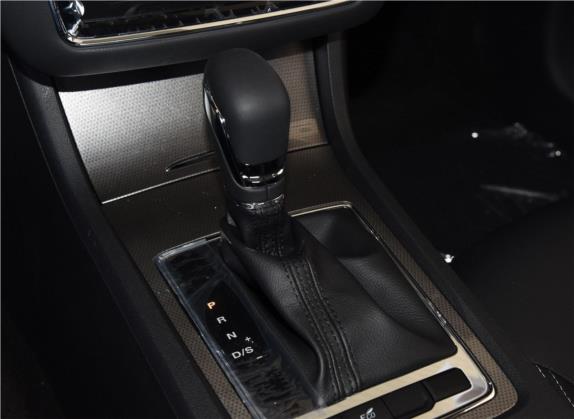 荣威i6 2019款 PLUS 1.6L CVT 4G互联旗舰大赞版 中控类   挡把