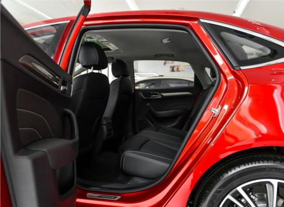 荣威i6 2020款 PLUS 1.6L CVT 4G互联荣耀旗舰版 车厢座椅   后排空间