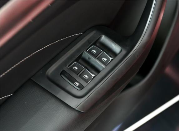 荣威i6 2020款 PLUS 1.6L CVT 4G互联荣耀旗舰版 车厢座椅   门窗控制