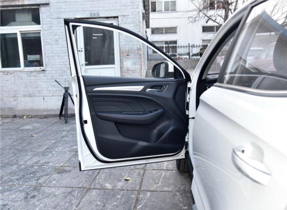 荣威RX3 2018款 18T 自动互联网智享版 车厢座椅   前门板