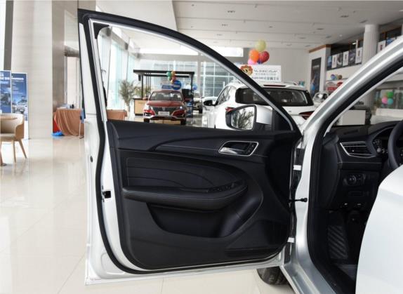 荣威Ei5 2020款 豪华版 车厢座椅   前门板
