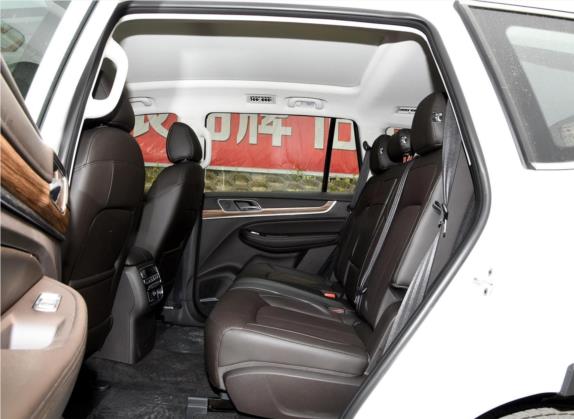 荣威RX8 2018款 30T 智联网两驱旗舰版 车厢座椅   后排空间