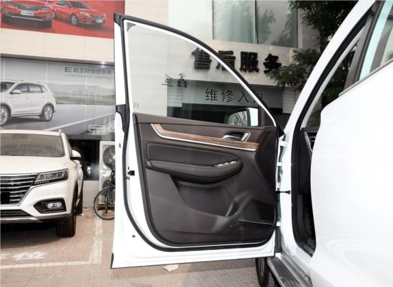 荣威RX8 2018款 30T 智联网两驱旗舰版 车厢座椅   前门板