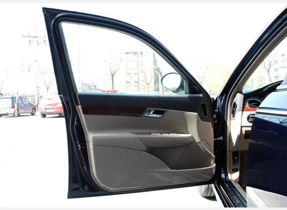 荣威750 2008款 750S 1.8T 迅雅版AT 车厢座椅   前门板