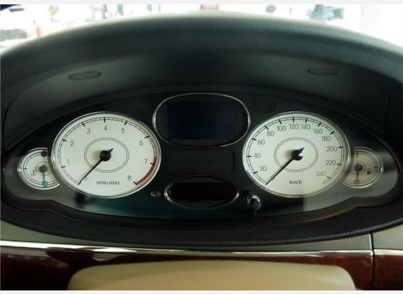 荣威750 2008款 2.5L 大师版AT 中控类   仪表盘