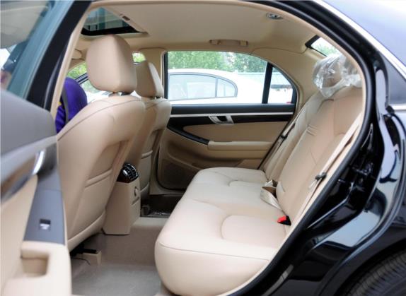 荣威750 2011款 1.8T 750S 迅雅版AT 车厢座椅   后排空间
