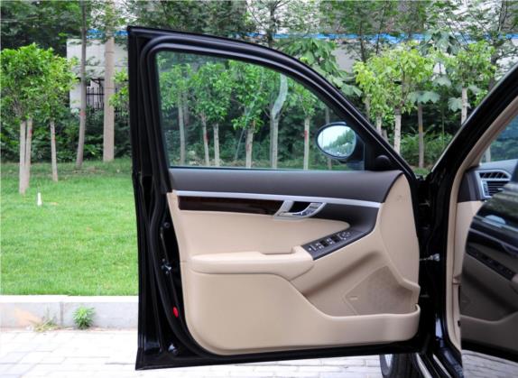 荣威750 2011款 1.8T 750S 迅雅版AT 车厢座椅   前门板