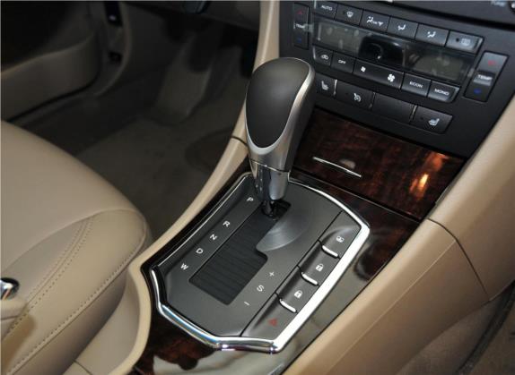 荣威750 2011款 1.8T 750EX NAVI祺雅版AT 中控类   挡把