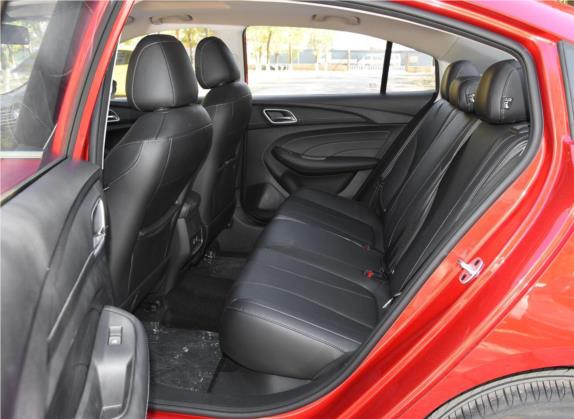 荣威i5 2019款 1.5L 手动4G互联朗豪版 车厢座椅   后排空间
