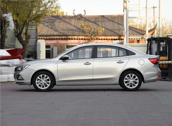 荣威i5 2019款 1.5L 手动4G互联朗越版 外观   正侧