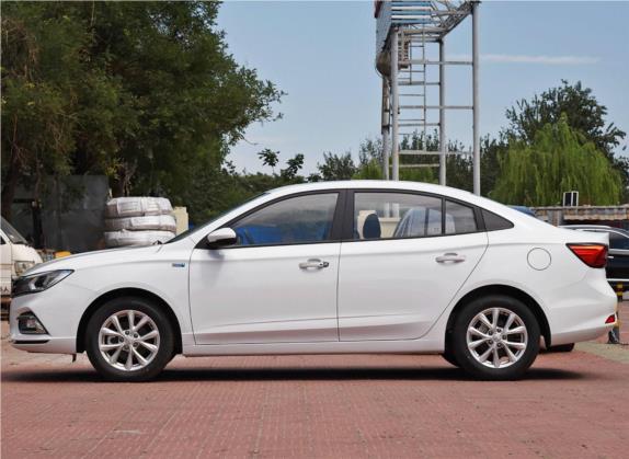 荣威i5 2019款 1.5L 自动4G互联领豪版 外观   正侧