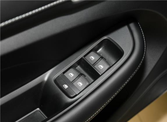荣威i5 2019款 1.5L 自动4G互联领豪旗舰版 车厢座椅   门窗控制